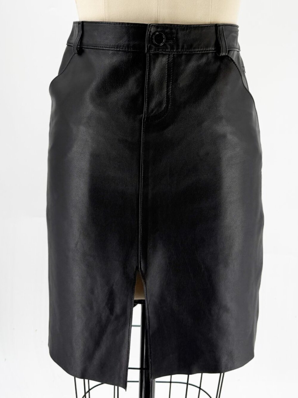 Laundry by Shelli Segal Black Leather Pencil Skirt Pleated Knee Length Sz 2